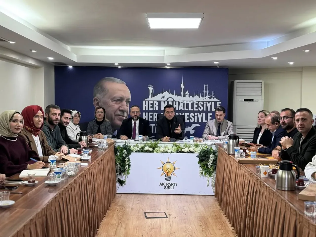 AK Parti Şişli İlçe Yönetimi Olağan Toplantısını Gerçekleştirdi AK Parti Şişli İlçe Yönetimi Olağan Toplantısını Gerçekleştirdi