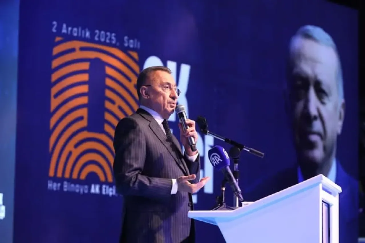 AK Parti Ankara'da "Her Binaya AK Elçi, Her Kapıya Bir Gönül" Seferberliği Başlattı AK Parti Ankara'da "Her Binaya AK Elçi, Her Kapıya Bir Gönül" Seferberliği Başlattı