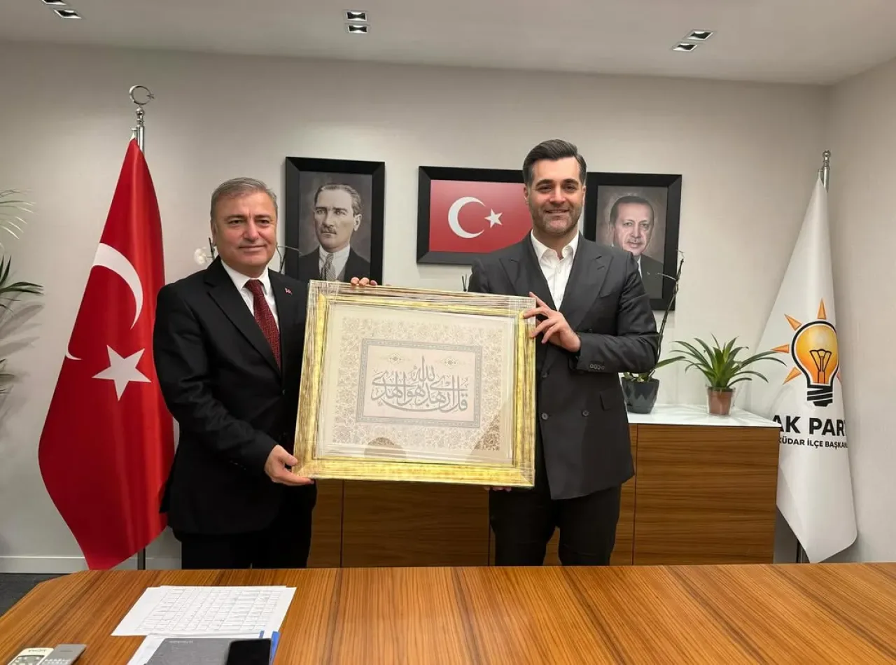 Üsküdar İlim Yayma Cemiyeti, AK Parti İlçe Başkanı Taha Sarıcaoğlu'na Hayırlı Olsun Ziyareti Üsküdar İlim Yayma Cemiyeti, AK Parti İlçe Başkanı Taha Sarıcaoğlu'na Hayırlı Olsun Ziyareti