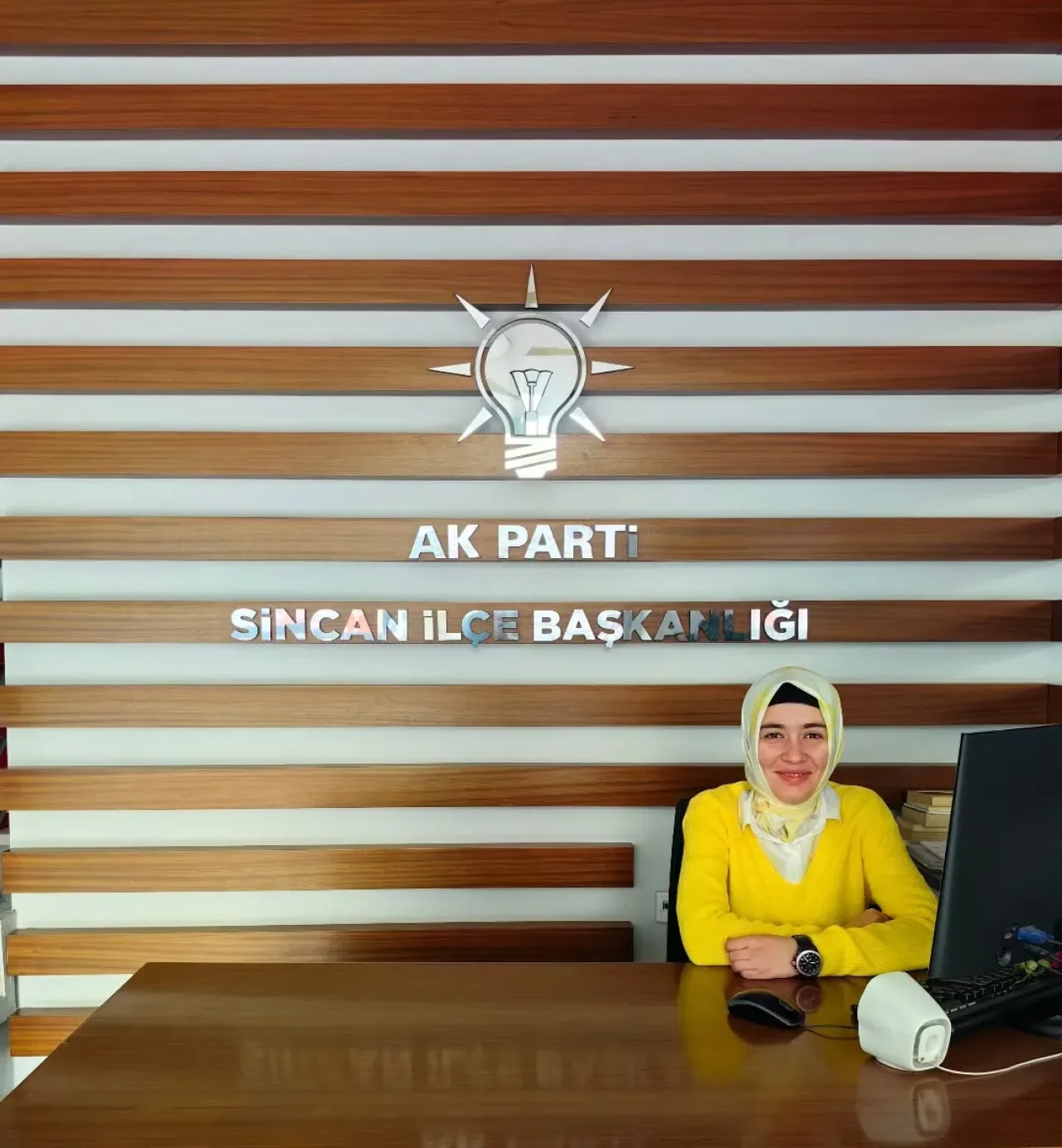 Sincan AK Parti İlçe Başkanlığı'nda Nöbet Etkinliği Devam Ediyor Sincan AK Parti İlçe Başkanlığı'nda Nöbet Etkinliği Devam Ediyor