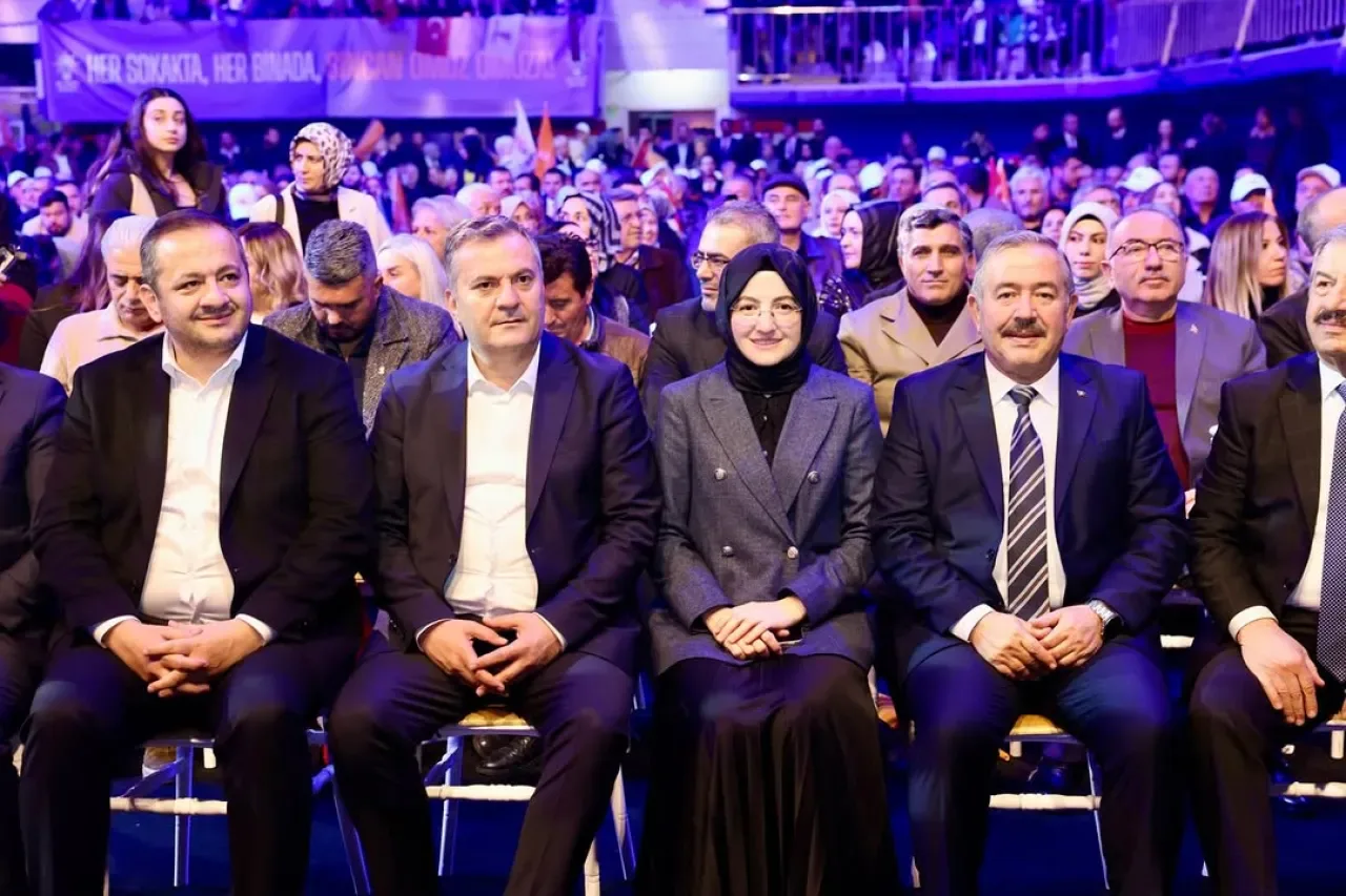 AK Parti Sincan'da AK Elçi Programı ile Seçmenle Buluştu AK Parti Sincan'da AK Elçi Programı ile Seçmenle Buluştu