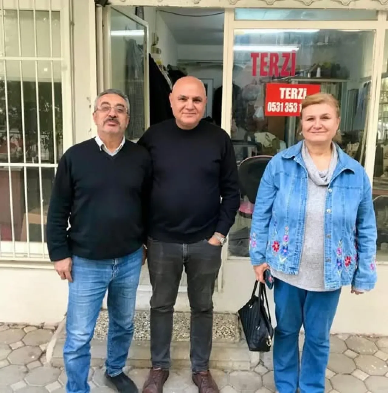 MHP Çukurova'dan "Hayırlı Günler Komşum" Ziyareti MHP Çukurova'dan "Hayırlı Günler Komşum" Ziyareti