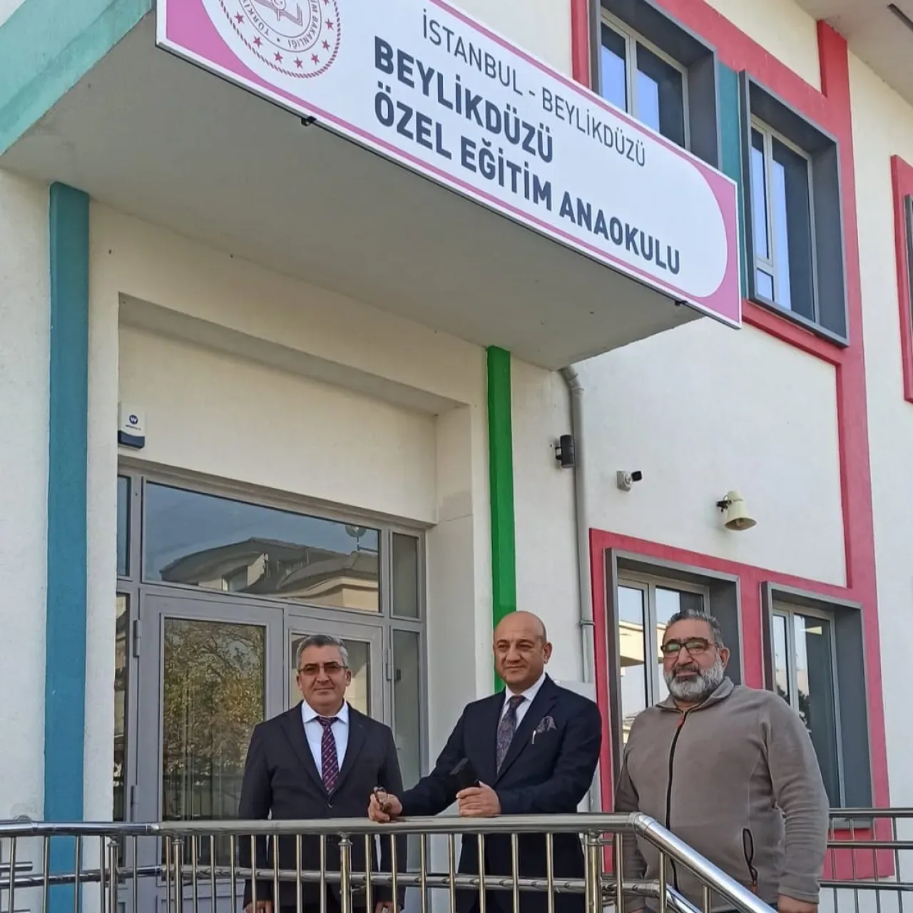 Beylikdüzü İlçe Milli Eğitim Müdürü Zekeriya Postacı, Özel Eğitim Anaokulu'nu Ziyaret Etti Beylikdüzü İlçe Milli Eğitim Müdürü Zekeriya Postacı, Özel Eğitim Anaokulu'nu Ziyaret Etti