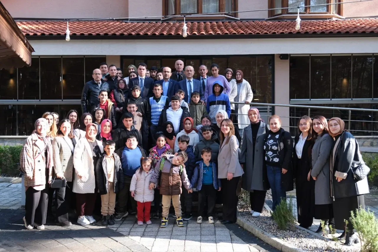 Orhaneli'de 3 Aralık Dünya Engelliler Günü Sevgi ve Farkındalıkla Kutlandı Orhaneli'de 3 Aralık Dünya Engelliler Günü Sevgi ve Farkındalıkla Kutlandı