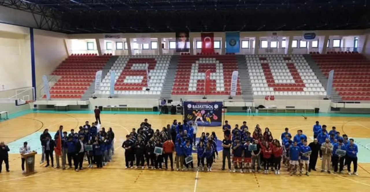 Balıkesir Üniversitesi'nde Ünilig Basketbol Eleme Grup Müsabakaları Başladı Balıkesir Üniversitesi'nde Ünilig Basketbol Eleme Grup Müsabakaları Başladı