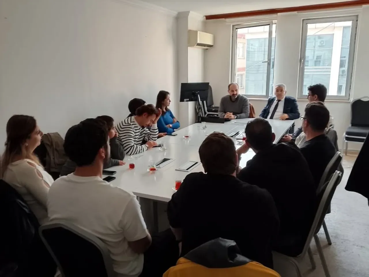 Büyükçekmece'de Akran Nezaketi Programı İçin Koordinasyon Toplantısı Düzenlendi Büyükçekmece'de Akran Nezaketi Programı İçin Koordinasyon Toplantısı Düzenlendi