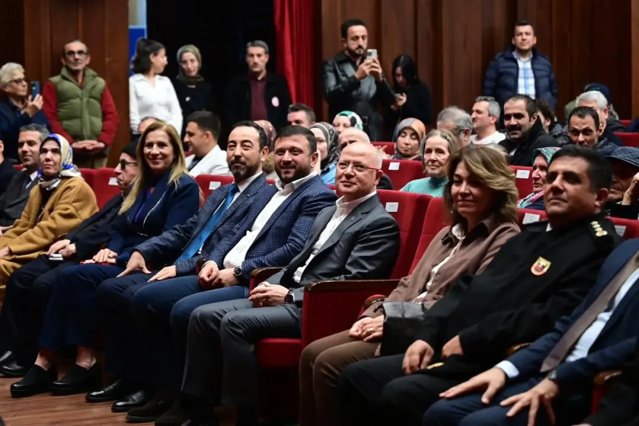 AK Parti Bursa İl Başkanı Davut Gürkan, Dünya Engelliler Günü Programında AK Parti Bursa İl Başkanı Davut Gürkan, Dünya Engelliler Günü Programında