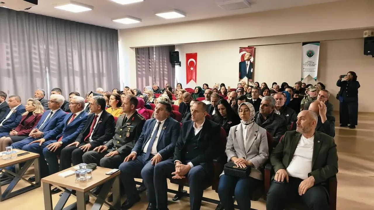 Gemlik'te Engelliler Farkındalık Günü'nde Anlamlı Etkinlik Gemlik'te Engelliler Farkındalık Günü'nde Anlamlı Etkinlik