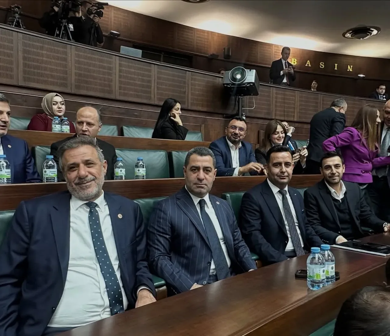 AK Parti TBMM Grup Toplantısı Cumhurbaşkanı Erdoğan Liderliğinde Tamamlandı AK Parti TBMM Grup Toplantısı Cumhurbaşkanı Erdoğan Liderliğinde Tamamlandı
