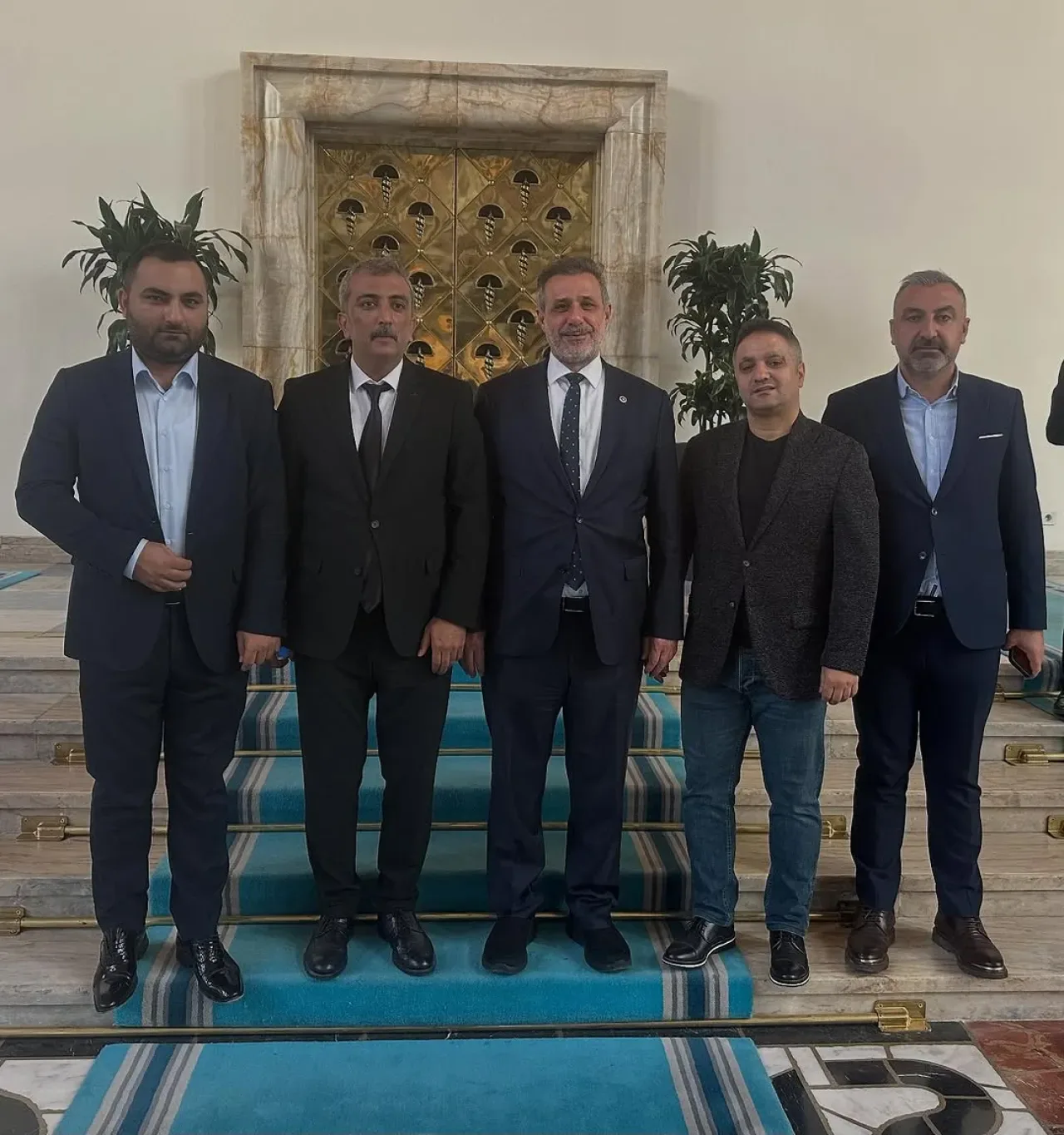 Gaziantep Milletvekili Çelikaslan, Meclis'te Hemşehrilerini Ağırladı Gaziantep Milletvekili Çelikaslan, Meclis'te Hemşehrilerini Ağırladı