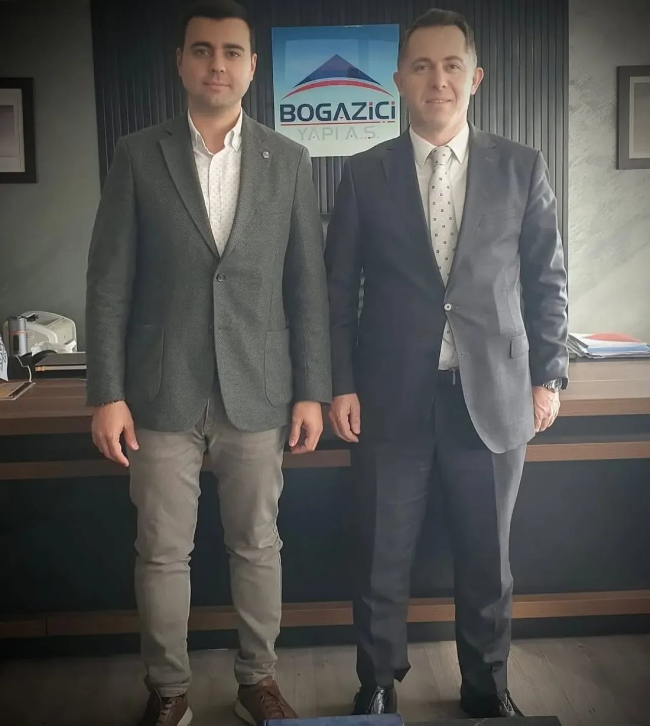 AK Parti'nin Avcılar Belediye Başkan Adayı Abdullah Küçükoğlu, Teşekkür Ziyaretinde Bulundu AK Parti'nin Avcılar Belediye Başkan Adayı Abdullah Küçükoğlu, Teşekkür Ziyaretinde Bulundu