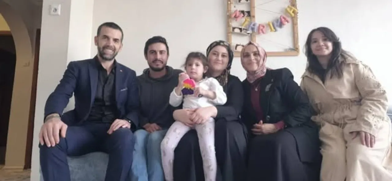 AK Parti Balıkesir'den 3 Aralık Dünya Engelliler Günü'nde Anlamlı Ziyaret AK Parti Balıkesir'den 3 Aralık Dünya Engelliler Günü'nde Anlamlı Ziyaret