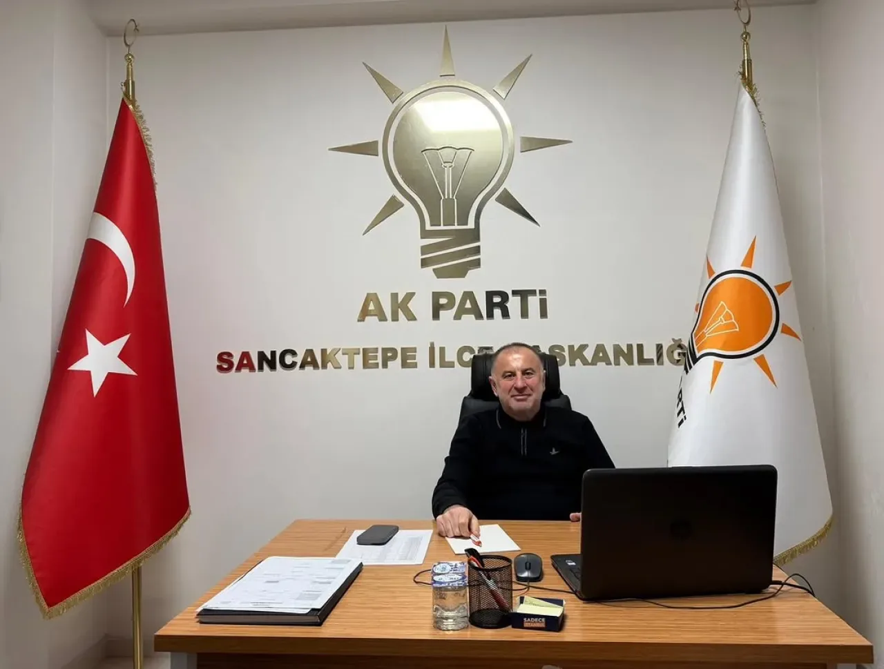 Sancaktepe'de AK Parti İlçe Başkanlığı'nda Nöbetçi Yönetici Hizmete Başladı Sancaktepe'de AK Parti İlçe Başkanlığı'nda Nöbetçi Yönetici Hizmete Başladı