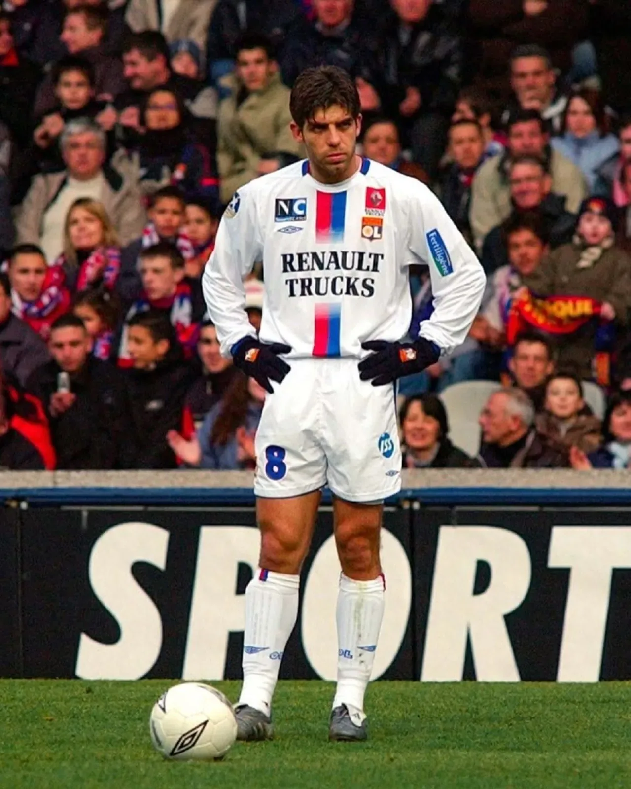 Juninho Pernambucano: Frikiklerin Efendisi ve Futbol Tarihine Damga Vuran Efsane Juninho Pernambucano: Frikiklerin Efendisi ve Futbol Tarihine Damga Vuran Efsane