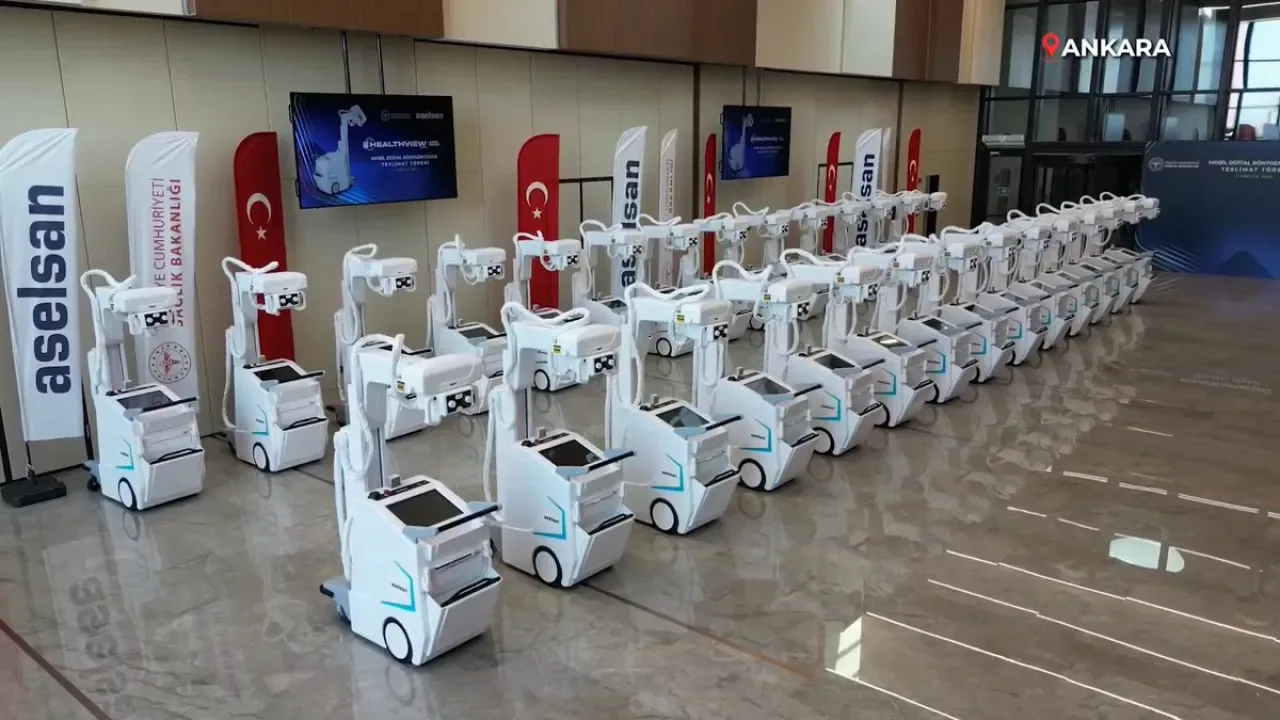 ASELSAN'ın 50. Yılında Sağlık Sektörüne Mobil Dijital Röntgen Cihazı Teslimatı ASELSAN'ın 50. Yılında Sağlık Sektörüne Mobil Dijital Röntgen Cihazı Teslimatı