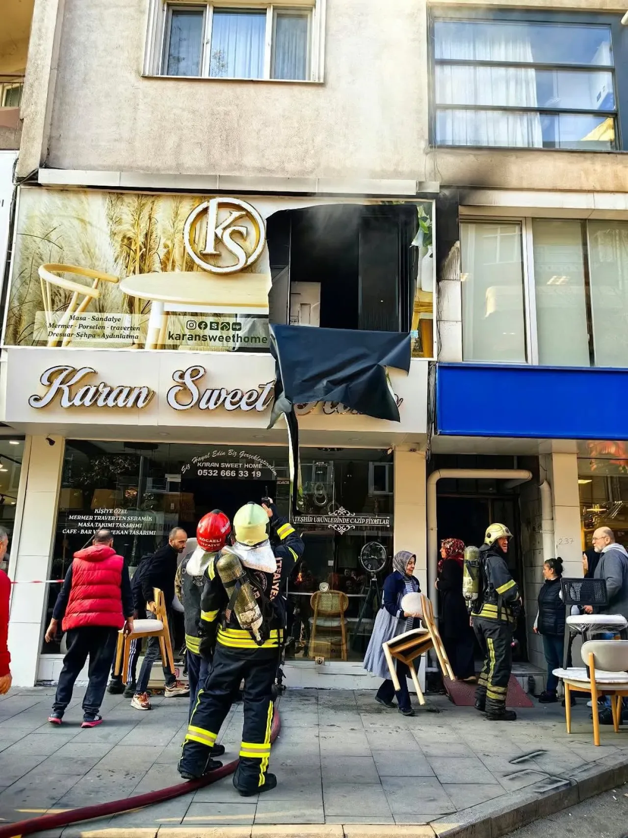 Kocaeli'de İşyerinde Yangın: İtfaiye Hızlı Müdahale ile Alevleri Kontrol Altına Aldı Kocaeli'de İşyerinde Yangın: İtfaiye Hızlı Müdahale ile Alevleri Kontrol Altına Aldı