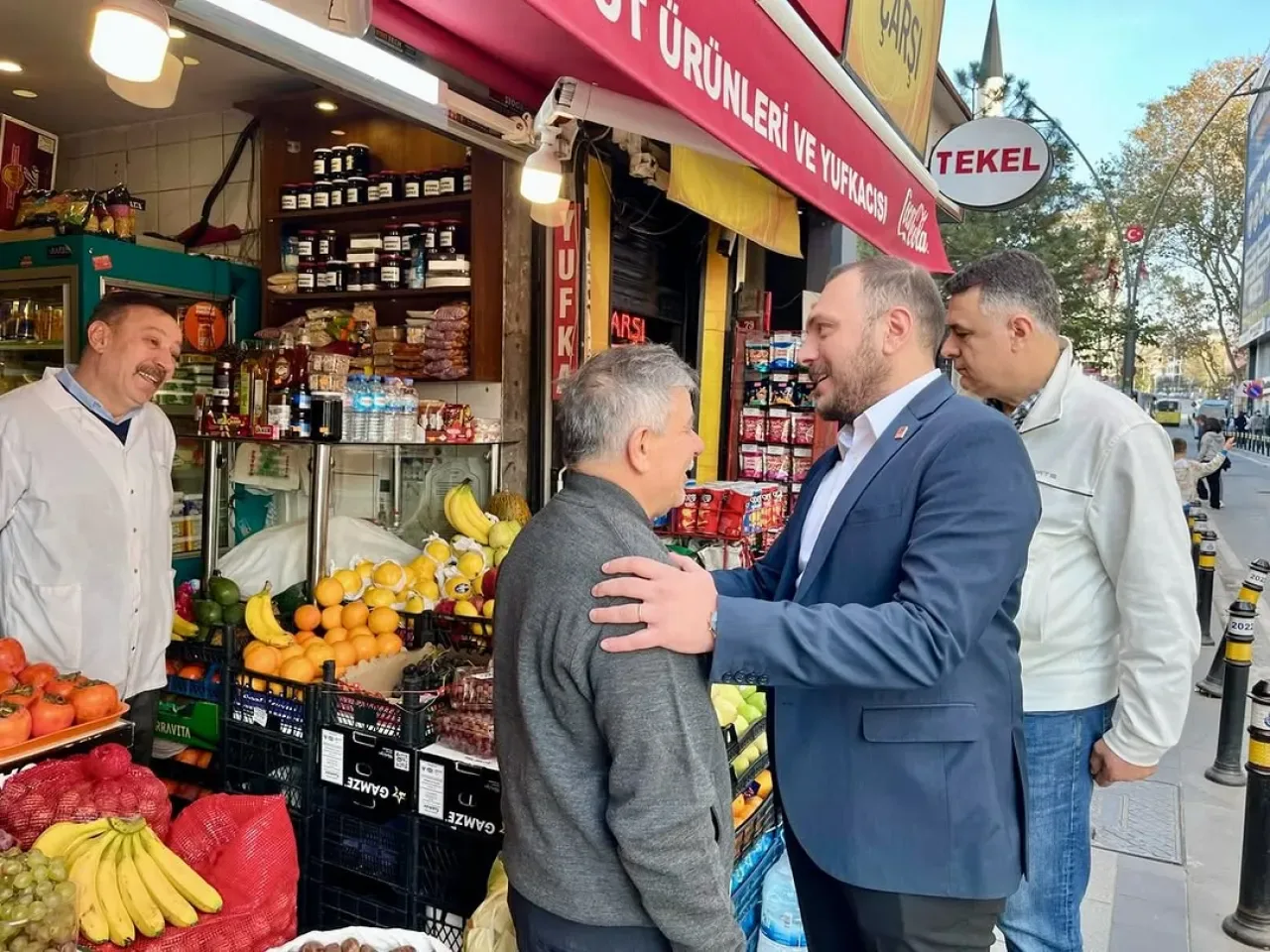 CHP Kartal İlçe Başkanlığı, İlçedeki Emektar Esnafları Ziyaret Etti CHP Kartal İlçe Başkanlığı, İlçedeki Emektar Esnafları Ziyaret Etti