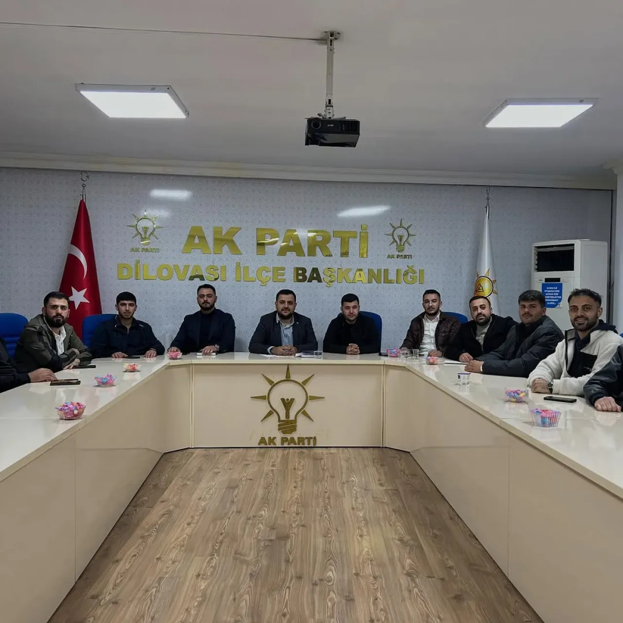 AK Genç Dilovası, Haftalık Olağan Toplantısını Gerçekleştirdi AK Genç Dilovası, Haftalık Olağan Toplantısını Gerçekleştirdi