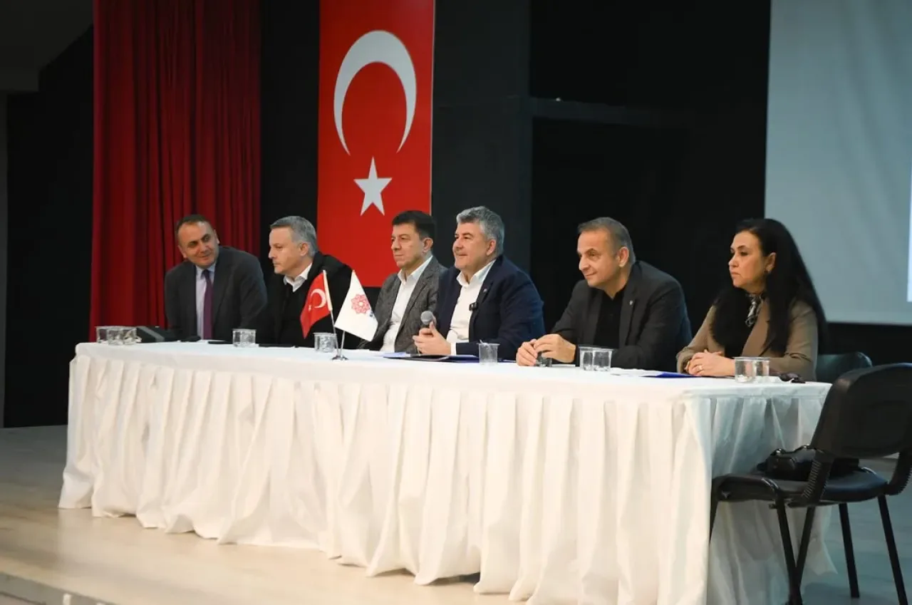 Karesi Belediyesi Mahalle Gönüllüleri ile Deprem Hazırlık Toplantısı Yaptı Karesi Belediyesi Mahalle Gönüllüleri ile Deprem Hazırlık Toplantısı Yaptı