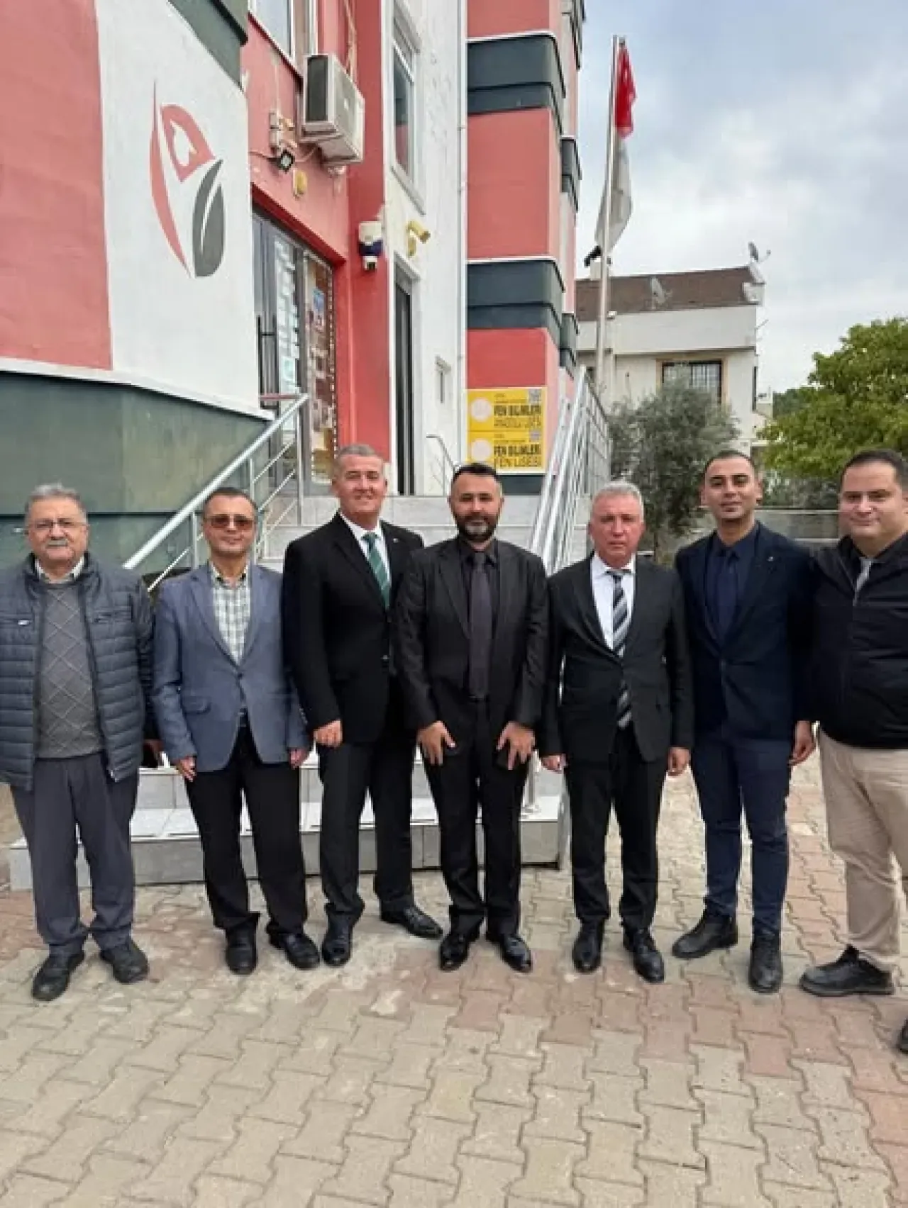 Çukurova'da Öğretmenlerle Verimli İstişare Toplantısı Gerçekleştirildi Çukurova'da Öğretmenlerle Verimli İstişare Toplantısı Gerçekleştirildi
