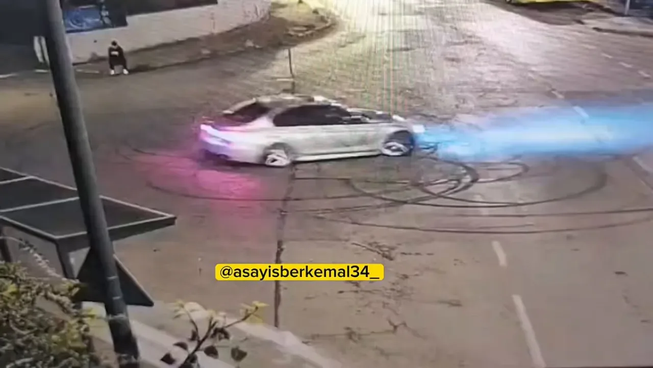 Üsküdar'da Drift Yapan Kadın Sürücüye Ağır Ceza Üsküdar'da Drift Yapan Kadın Sürücüye Ağır Ceza