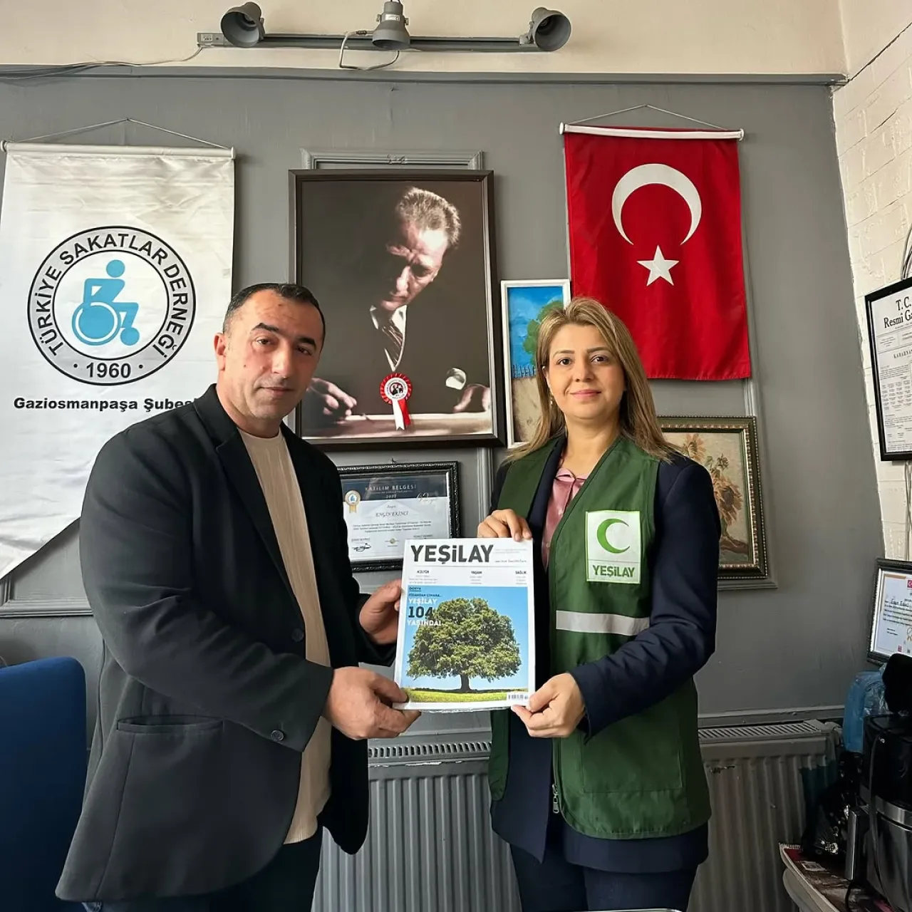Yeşilay Gaziosmanpaşa, 3 Aralık Dünya Engelliler Günü'nde Anlamlı Ziyaret Gerçekleştirdi Yeşilay Gaziosmanpaşa, 3 Aralık Dünya Engelliler Günü'nde Anlamlı Ziyaret Gerçekleştirdi