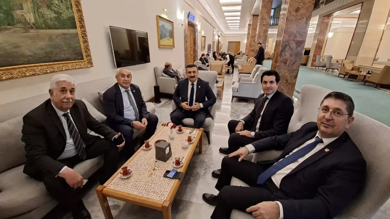 İYİ Parti'li Türkoğlu, Anadolu Basın Birliği Temsilcilerini Ağırladı İYİ Parti'li Türkoğlu, Anadolu Basın Birliği Temsilcilerini Ağırladı
