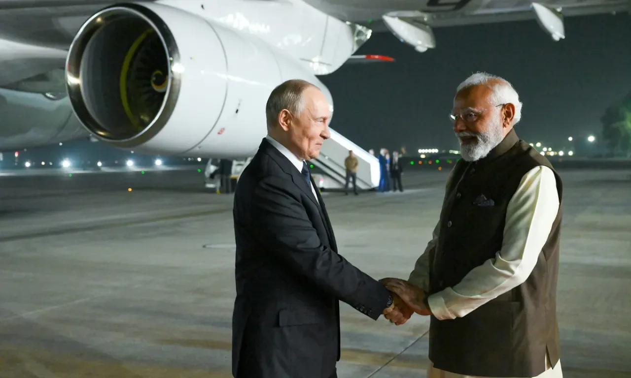 Rusya Devlet Başkanı Putin Hindistan'da: Modi ile Görüşmeler Başladı Rusya Devlet Başkanı Putin Hindistan'da: Modi ile Görüşmeler Başladı