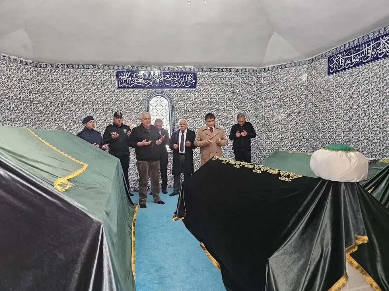 Kızılcahamam'da Horasan Erenleri Anıldı ve Türbeler İncelendi Kızılcahamam'da Horasan Erenleri Anıldı ve Türbeler İncelendi