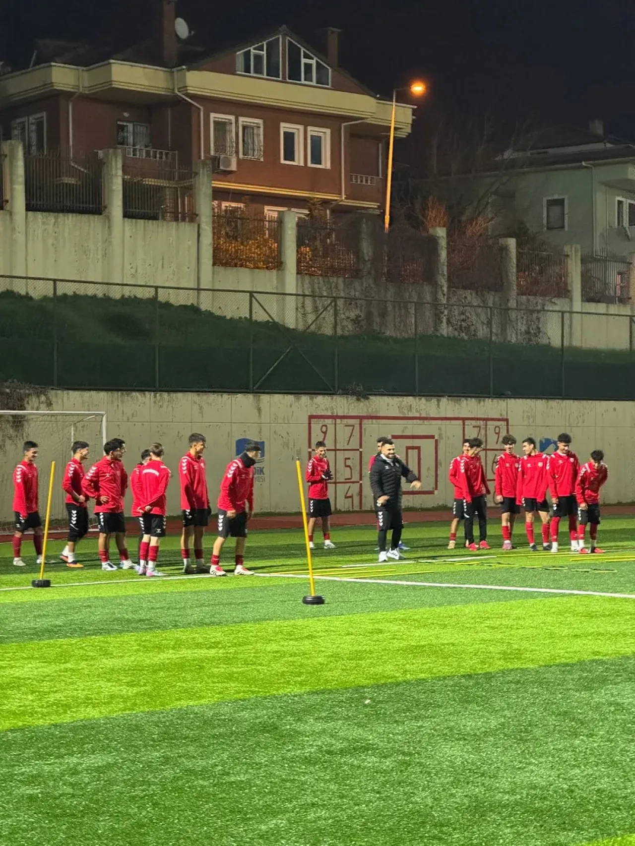 Pendikspor U16 Takımı, Galatasaray Maçına Hazır Pendikspor U16 Takımı, Galatasaray Maçına Hazır
