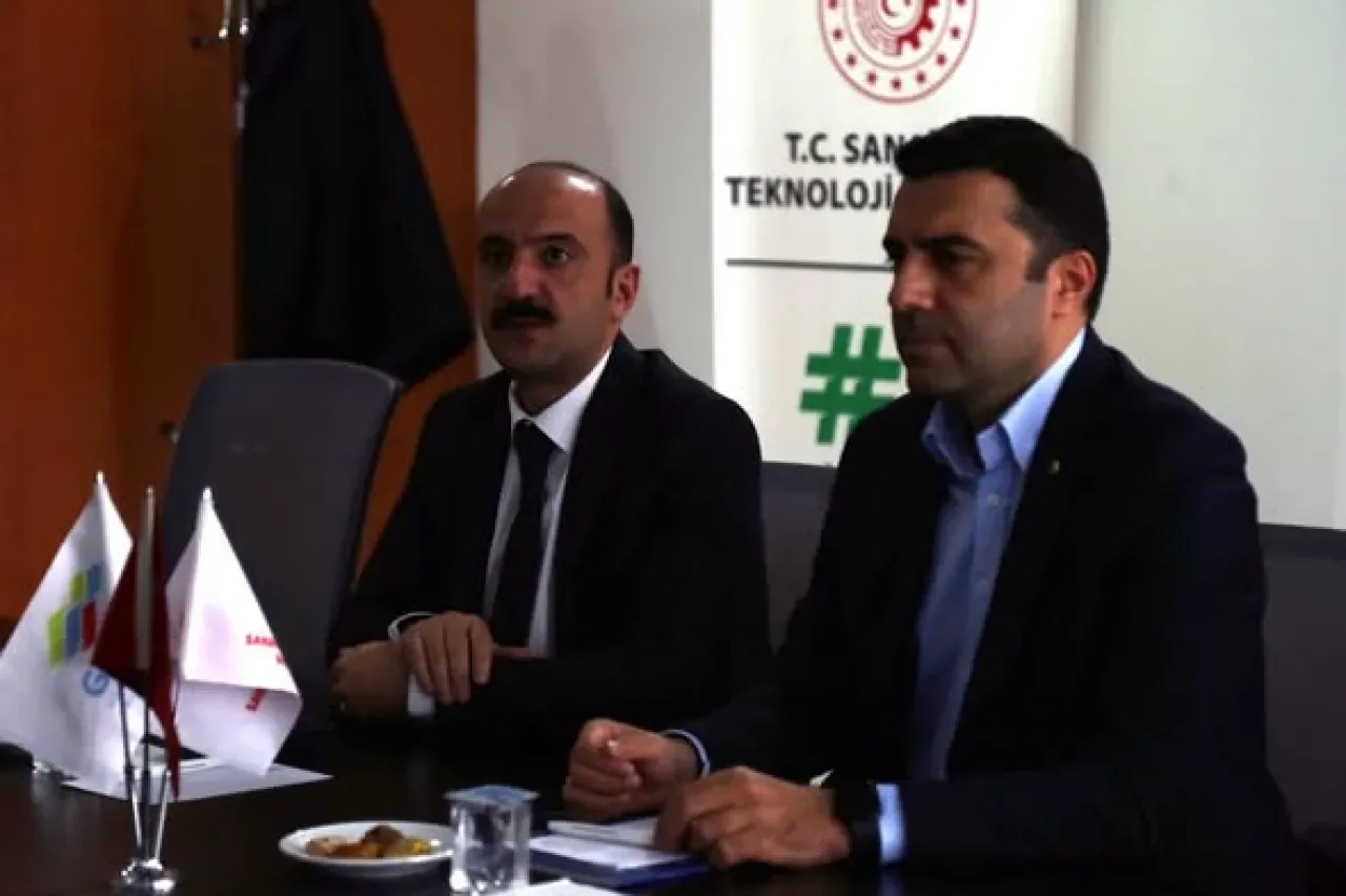 Balıkesir'de Savunma Sanayisi İstişare Toplantısı Düzenlendi Balıkesir'de Savunma Sanayisi İstişare Toplantısı Düzenlendi