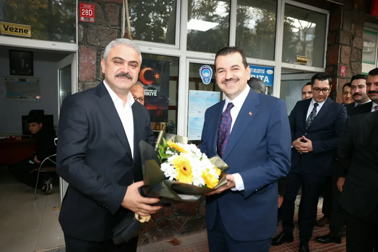Adalet Bakan Yardımcısı Mehmet Yılmaz, Pozantı Belediyesi'ni Ziyaret Etti Adalet Bakan Yardımcısı Mehmet Yılmaz, Pozantı Belediyesi'ni Ziyaret Etti