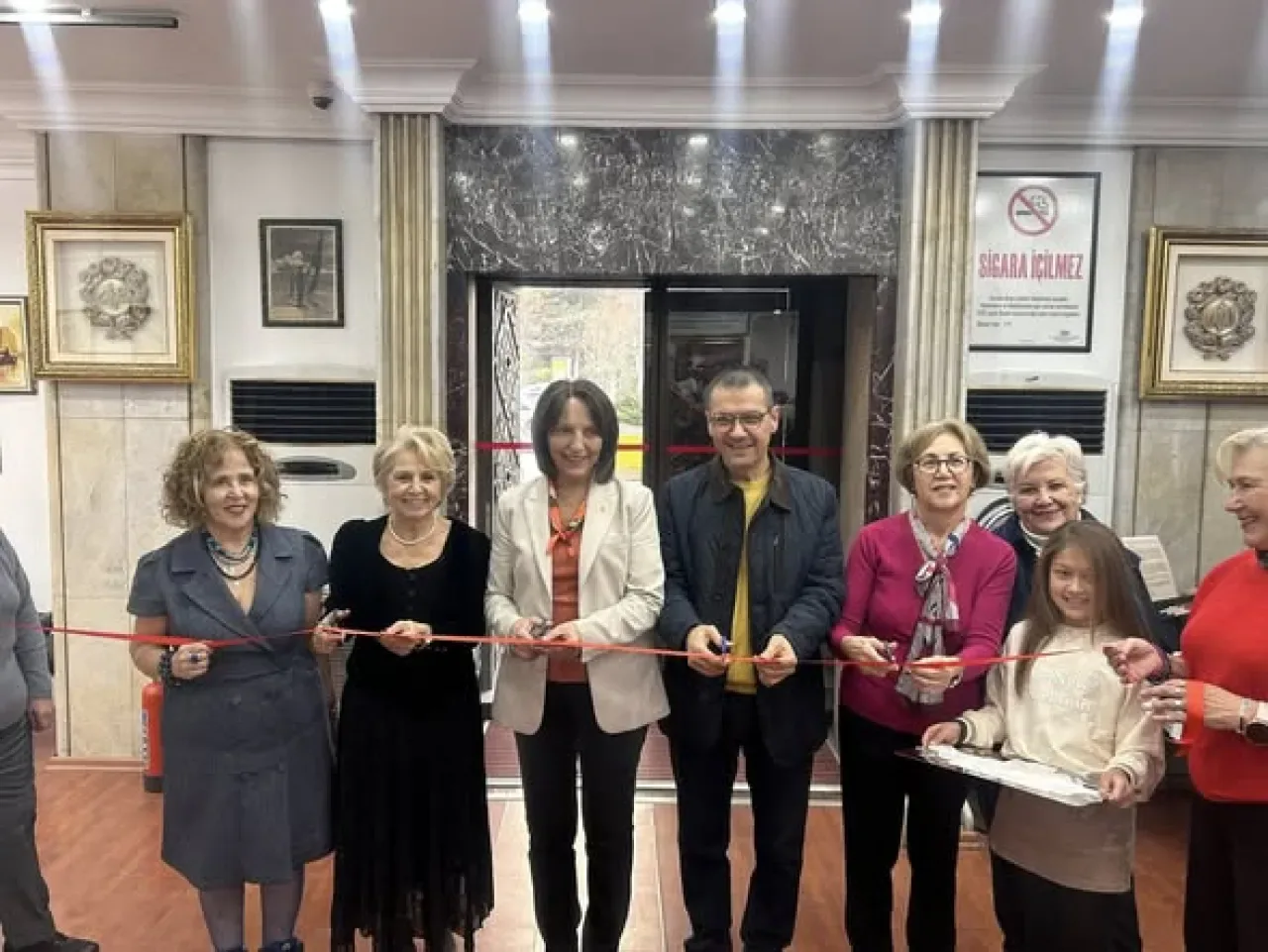 Aliye Timisi Ersever'in Arkadaşı İsmihan Yılmaztürk'ün "Fırçamdaki Özgürlük Ruhu" Sergisi Açılıyor Aliye Timisi Ersever'in Arkadaşı İsmihan Yılmaztürk'ün "Fırçamdaki Özgürlük Ruhu" Sergisi Açılıyor