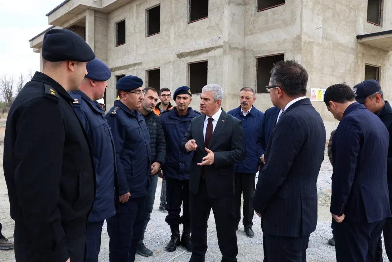 Konya Valisi İbrahim Akın Karapınar'da İncelemelerde Bulundu Konya Valisi İbrahim Akın Karapınar'da İncelemelerde Bulundu