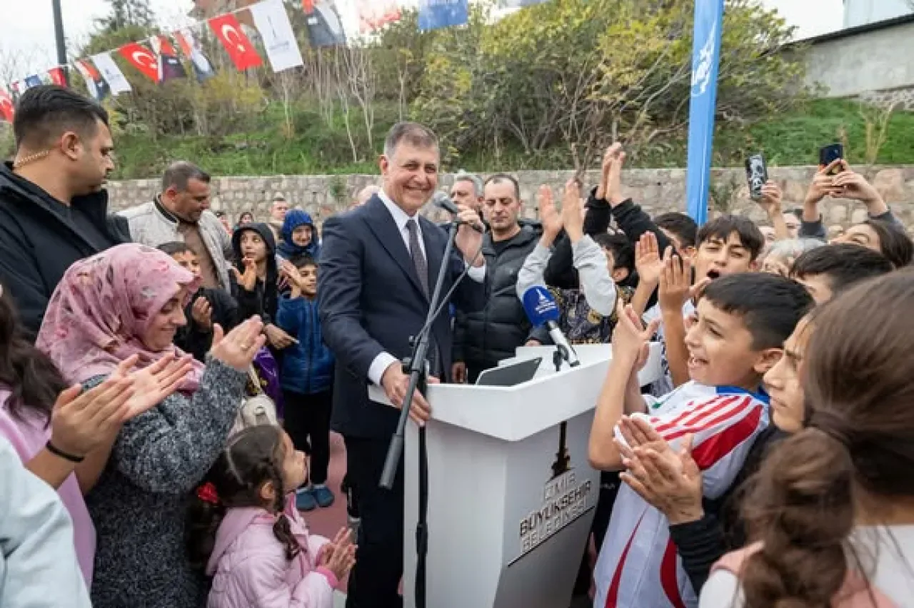 Ballıkuyu Mahallesi'ne Yeni Park ve Sosyal Alanlar Kazandırıldı Ballıkuyu Mahallesi'ne Yeni Park ve Sosyal Alanlar Kazandırıldı