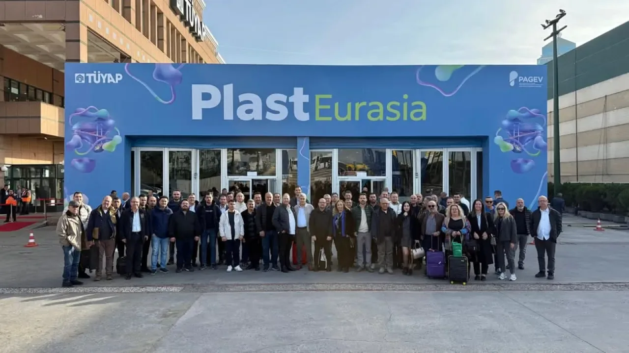 İzmirli Plastik Sektörü Temsilcileri, Plast Eurasia İstanbul 2025 Fuarı'na Katıldı İzmirli Plastik Sektörü Temsilcileri, Plast Eurasia İstanbul 2025 Fuarı'na Katıldı