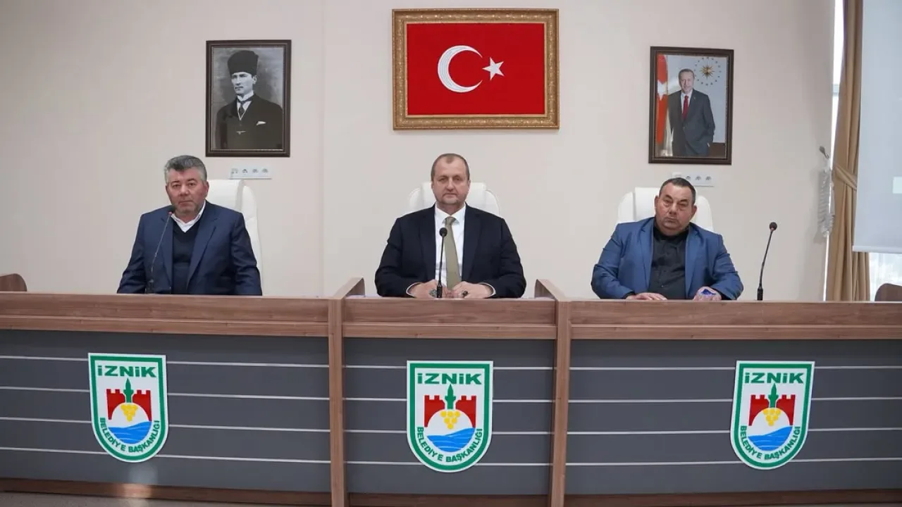İznik Belediyesi Aralık Ayı Olağan Meclis Toplantısını Gerçekleştirdi İznik Belediyesi Aralık Ayı Olağan Meclis Toplantısını Gerçekleştirdi