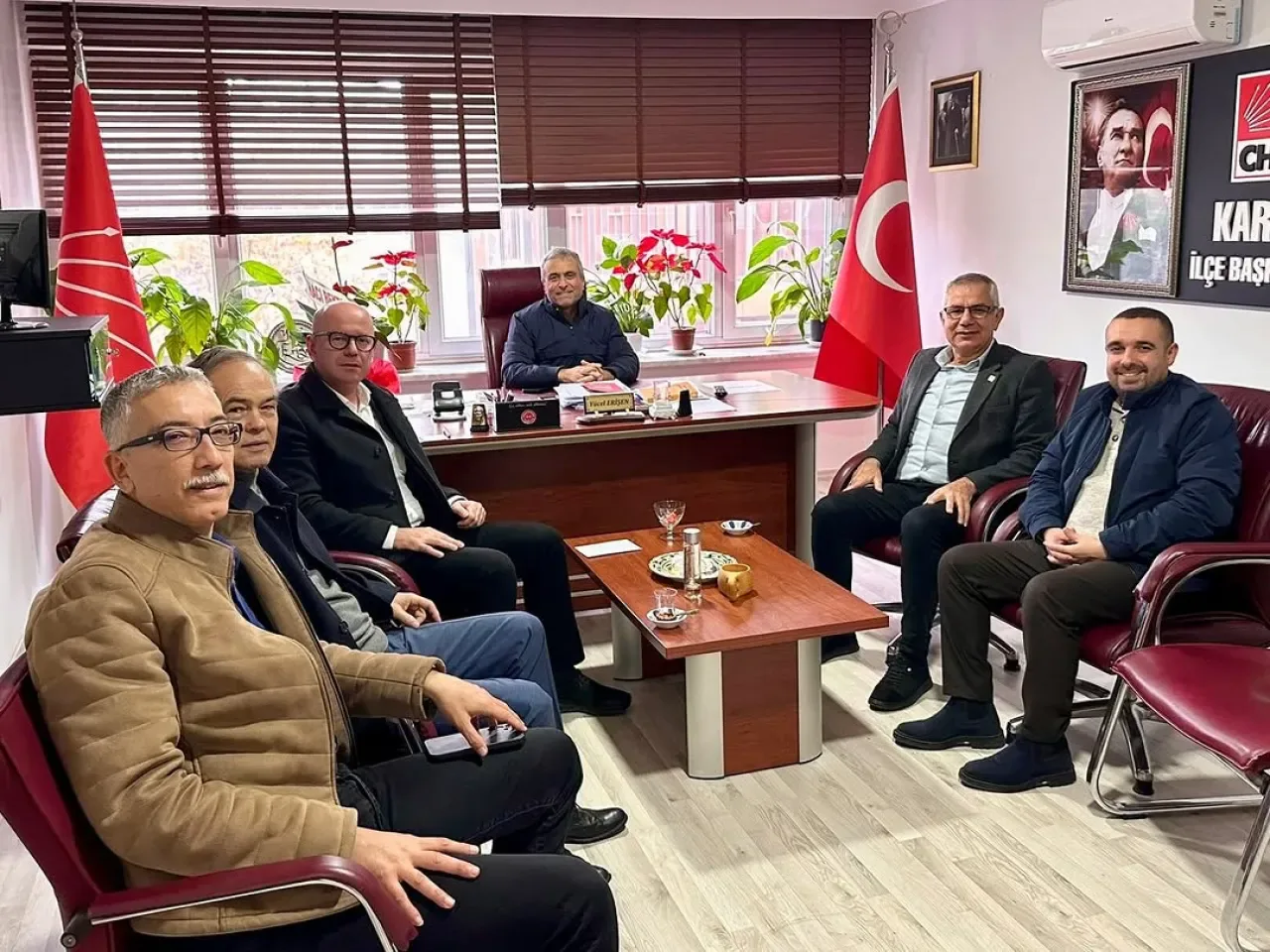 CHP'li Serkan Sarı, Balıkesir'de Parti Çalışmalarını Değerlendirdi CHP'li Serkan Sarı, Balıkesir'de Parti Çalışmalarını Değerlendirdi