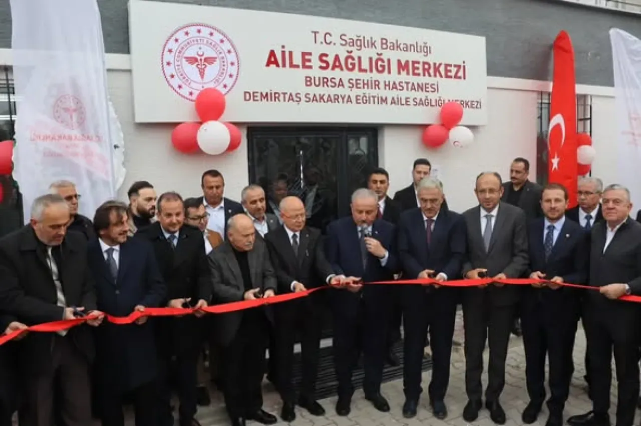 Bursa Şehir Hastanesi'nde Entegre Sağlık Hizmeti: Eğitim Aile Sağlığı Merkezi Açıldı Bursa Şehir Hastanesi'nde Entegre Sağlık Hizmeti: Eğitim Aile Sağlığı Merkezi Açıldı