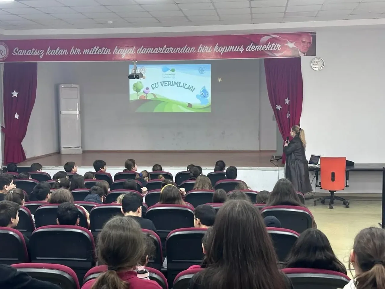 Kadıköy'de Öğrencilere Gıda Güvenliği ve Su Verimliliği Eğitimi Kadıköy'de Öğrencilere Gıda Güvenliği ve Su Verimliliği Eğitimi