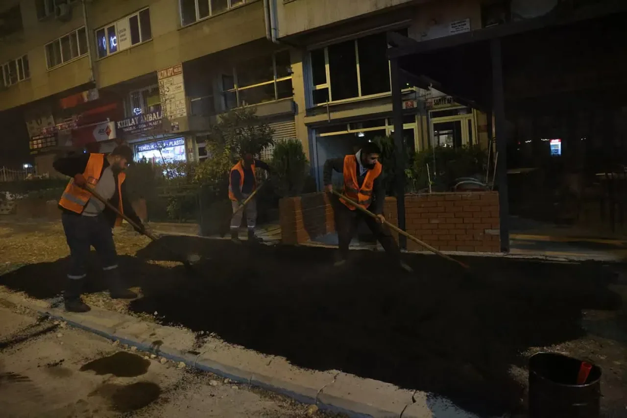 Çankaya Belediyesi Kızılay'da Sokak Yenileme Çalışması Başlattı Çankaya Belediyesi Kızılay'da Sokak Yenileme Çalışması Başlattı