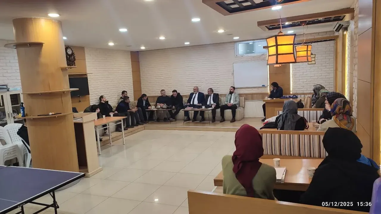 Avcılar Müftüsü Mehmet ÖZCAN Gençlik Çalışmalarını Değerlendirdi Avcılar Müftüsü Mehmet ÖZCAN Gençlik Çalışmalarını Değerlendirdi