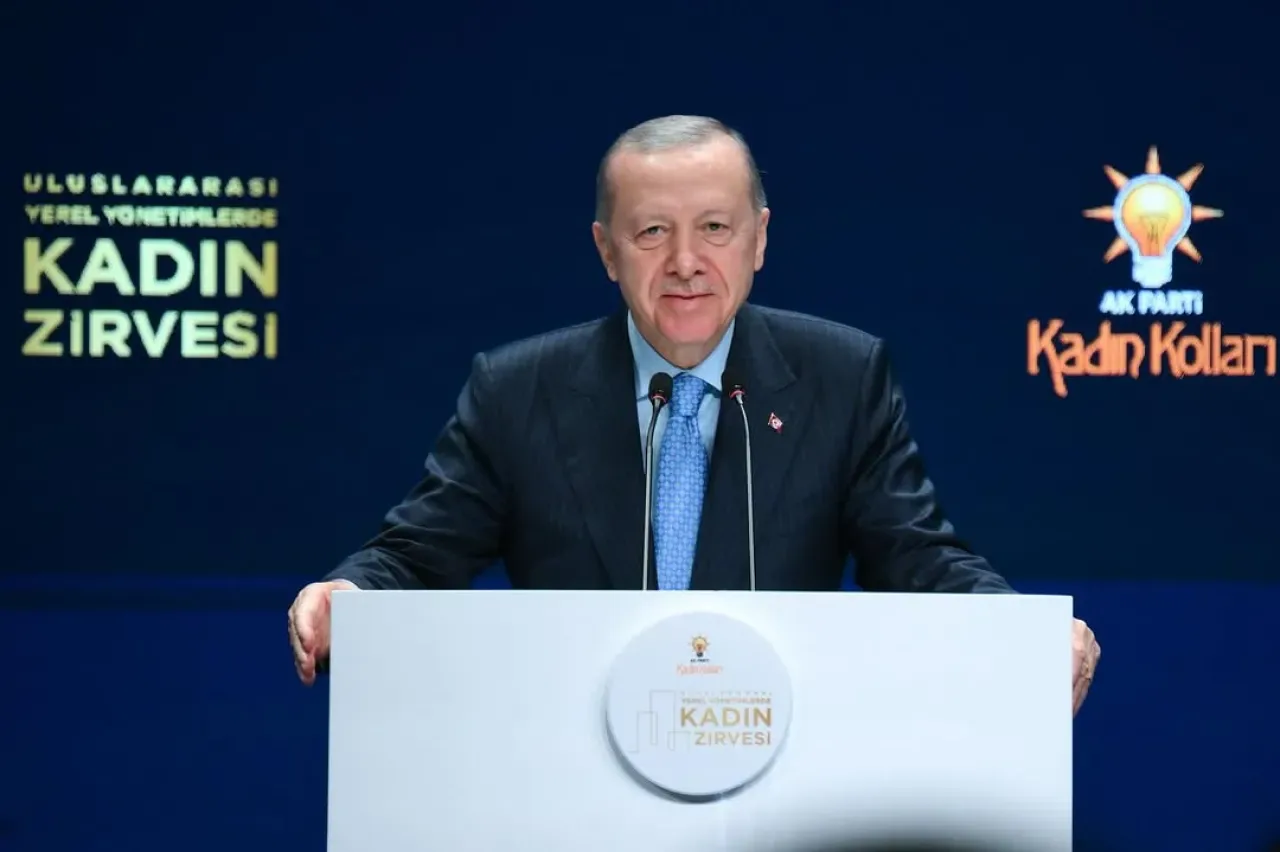 Yerel Yönetimlerde Kadın Zirvesi Gerçekleşti: Kadının Gücü Vurgulandı Yerel Yönetimlerde Kadın Zirvesi Gerçekleşti: Kadının Gücü Vurgulandı