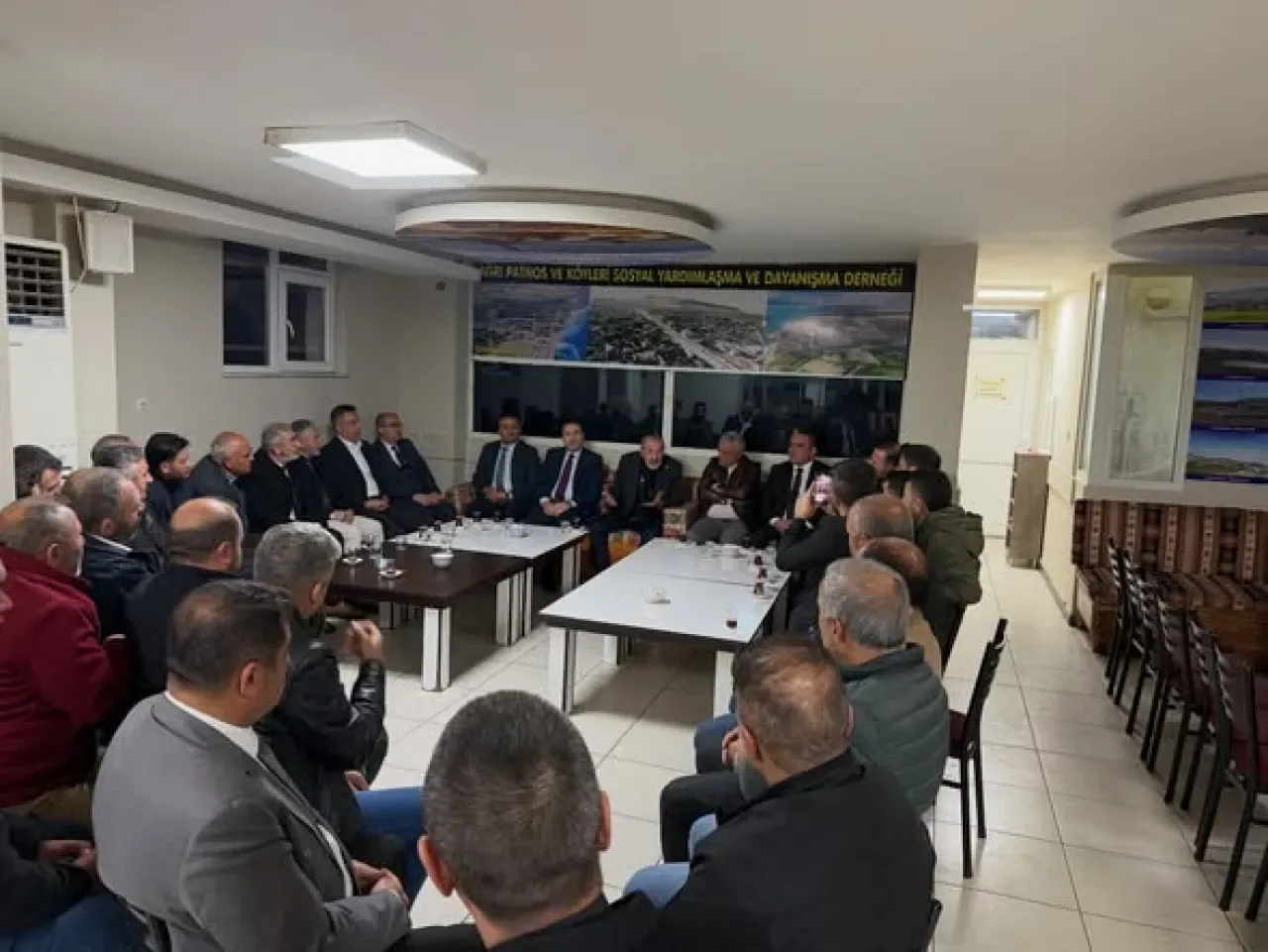 MHP'li Yaşar Yıldırım, Etimesgut'ta Hemşehri Derneğinde Vatandaşlarla Buluştu MHP'li Yaşar Yıldırım, Etimesgut'ta Hemşehri Derneğinde Vatandaşlarla Buluştu