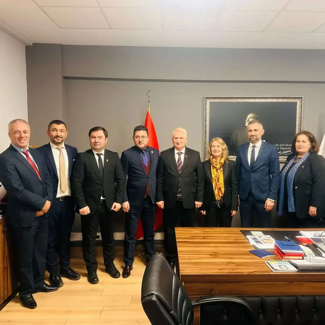 İzmit Milli Eğitim Müdürü'ne Ziyaret İzmit Milli Eğitim Müdürü'ne Ziyaret