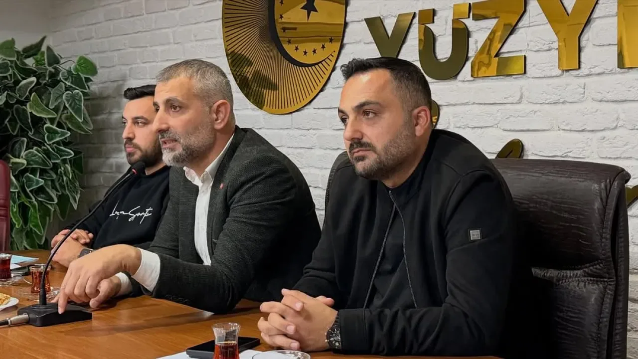 AK Parti Kartepe Gençlik Kolları Üye Çalışması ile Teşkilatını Güçlendiriyor AK Parti Kartepe Gençlik Kolları Üye Çalışması ile Teşkilatını Güçlendiriyor