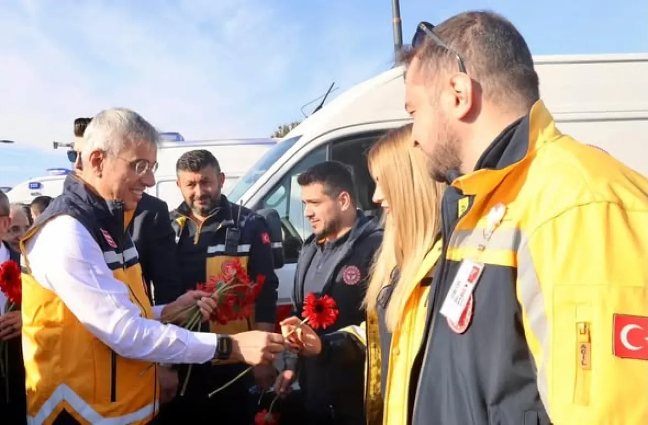 Çukurova Devlet Hastanesi'nde Acil Sağlık Hizmetleri Haftası Kutlandı Çukurova Devlet Hastanesi'nde Acil Sağlık Hizmetleri Haftası Kutlandı