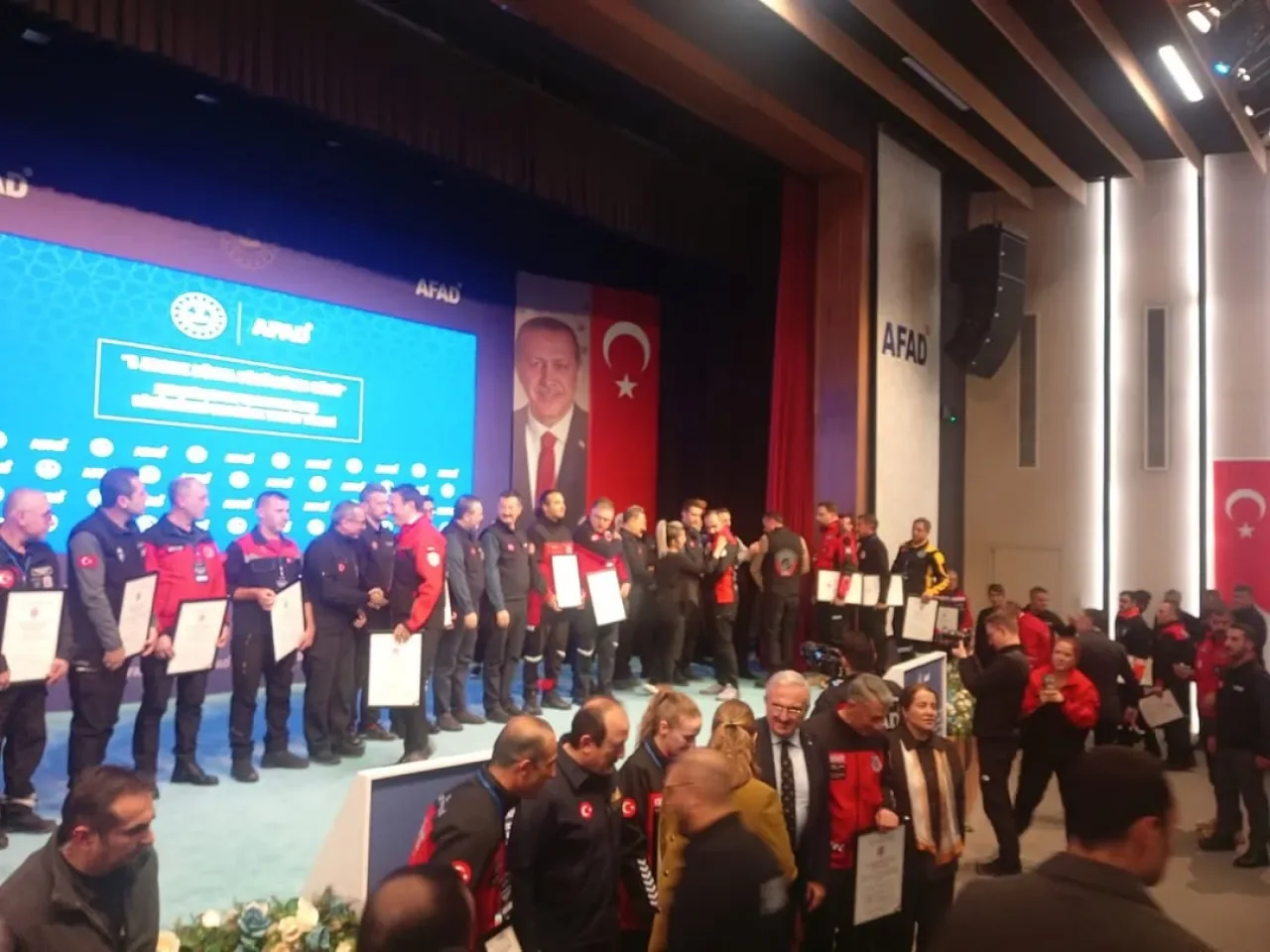 Gürsu Arama Kurtarma Ekibi AFAD Akreditasyon Belgesi Aldı Gürsu Arama Kurtarma Ekibi AFAD Akreditasyon Belgesi Aldı