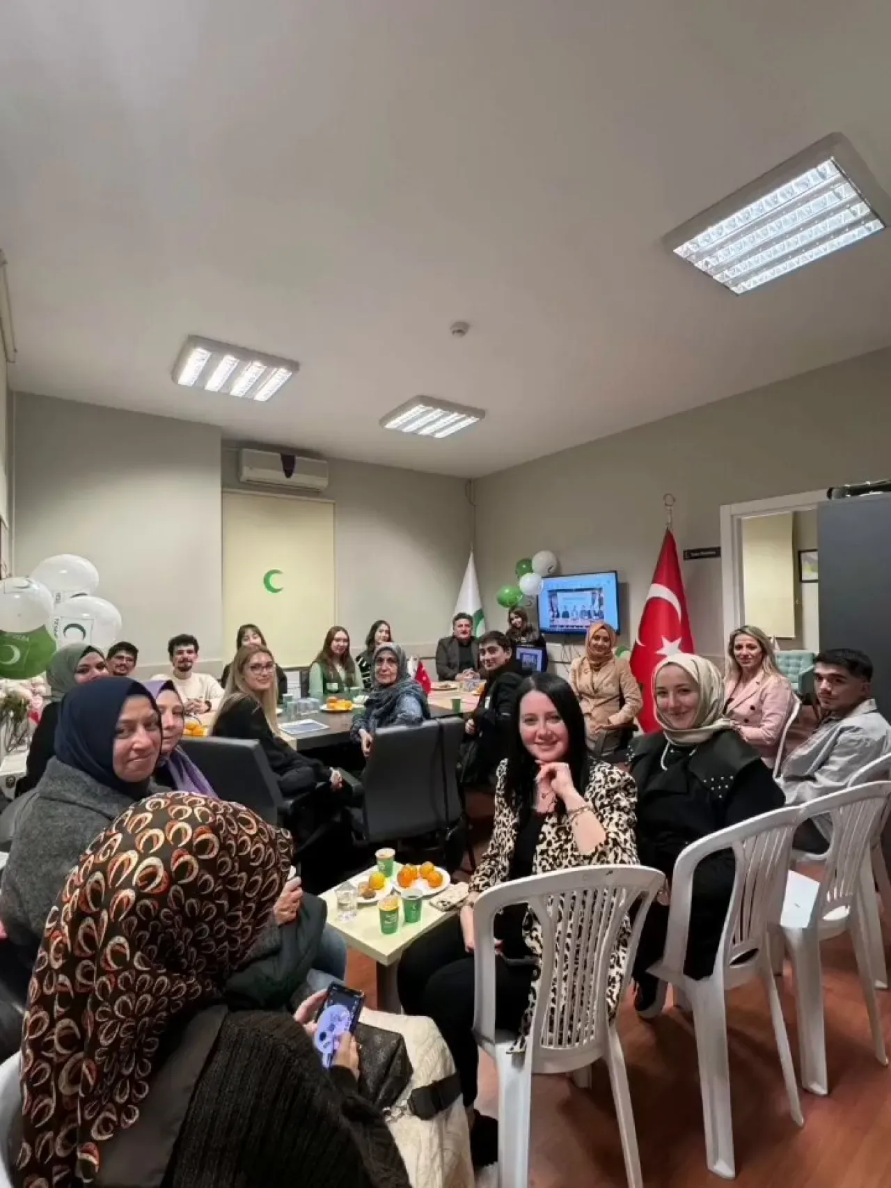 Yeşilay Pendik Şubesi, Toplumu Bağımlılıklara Karşı Bilinçlendiriyor Yeşilay Pendik Şubesi, Toplumu Bağımlılıklara Karşı Bilinçlendiriyor