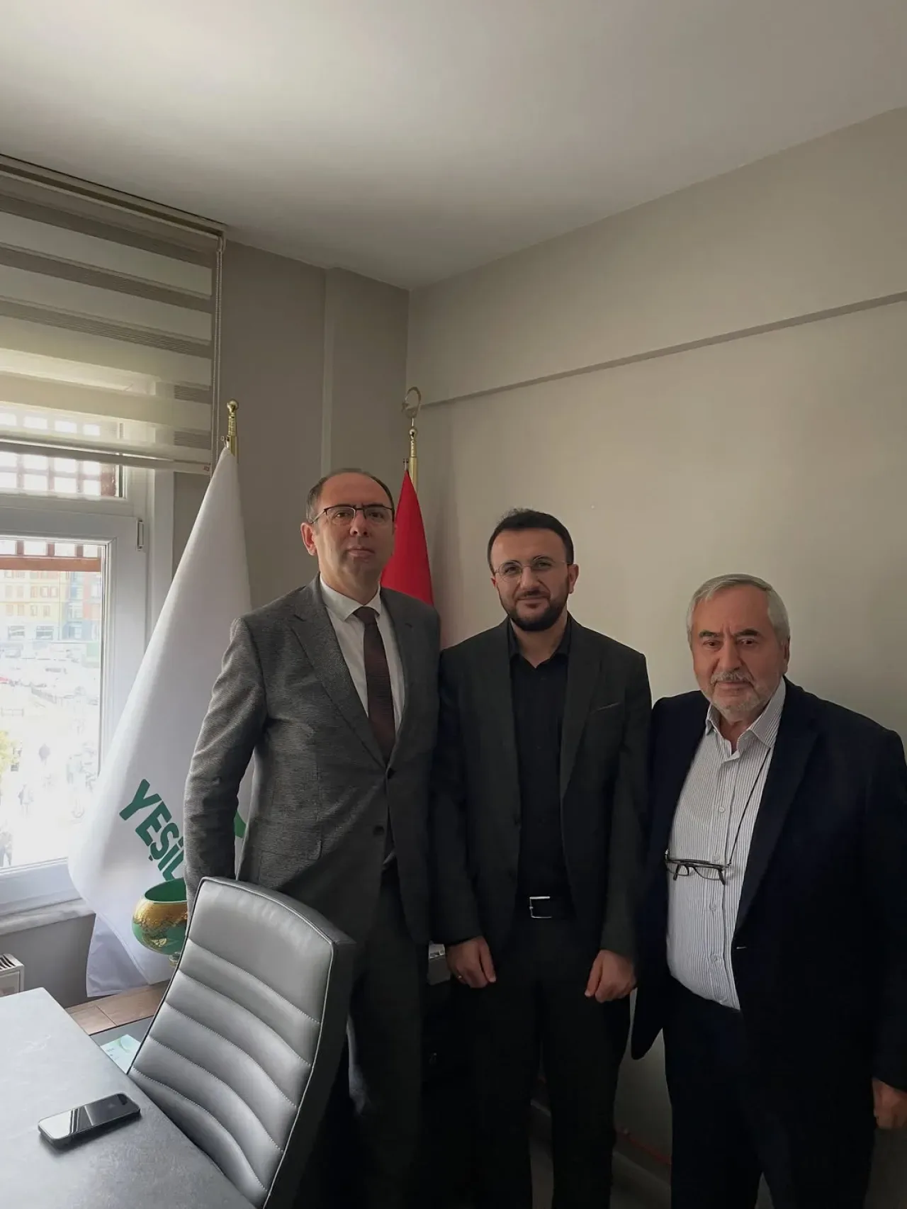Yeşilay Eyüpsultan Şubesi'nde İş Birliği Görüşmeleri Yeşilay Eyüpsultan Şubesi'nde İş Birliği Görüşmeleri